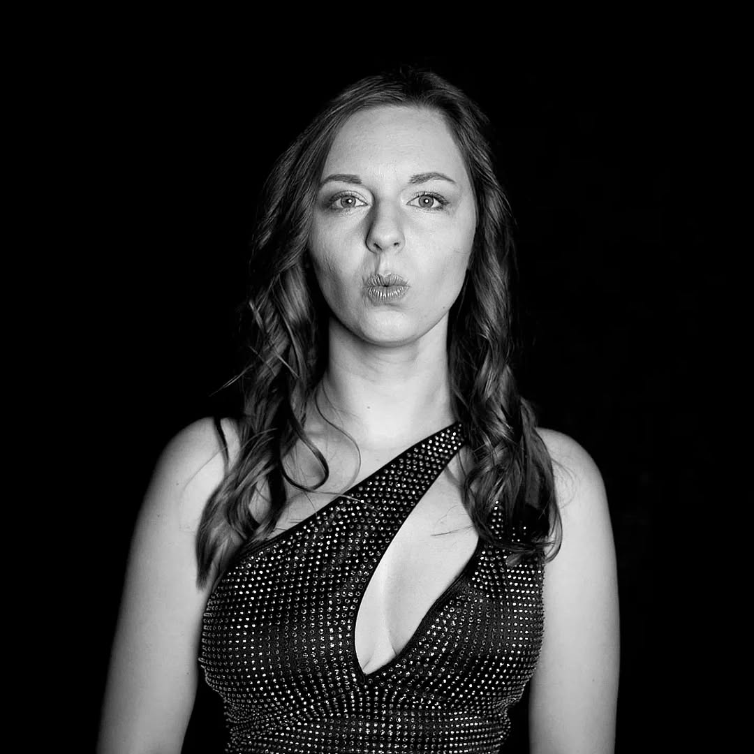 Awake & Dreaming's Sasha Kristoff blowing a kiss to the camera