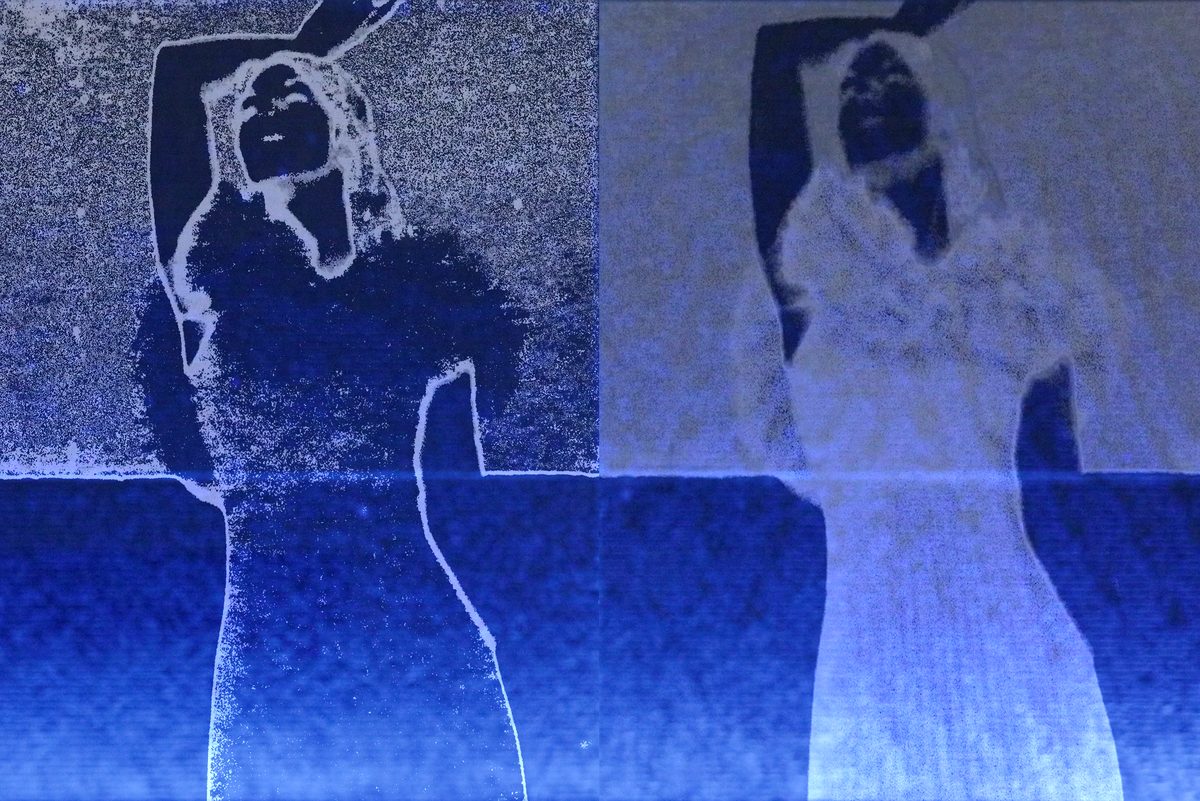 Sasha Kristoff dancing in I U Me music video